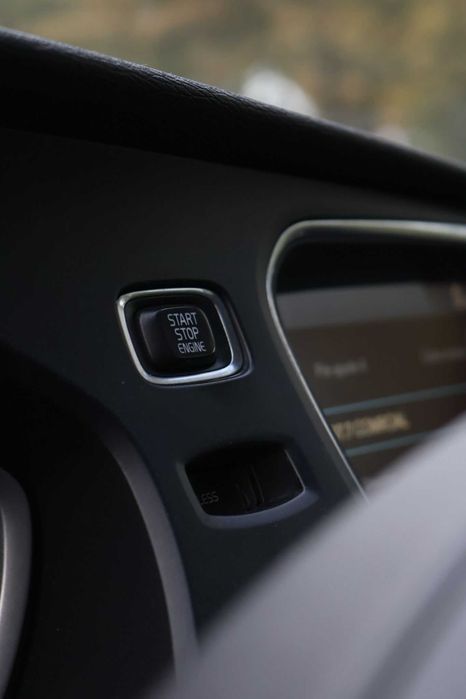 Volvo V40 Cross Country 1.6 D2