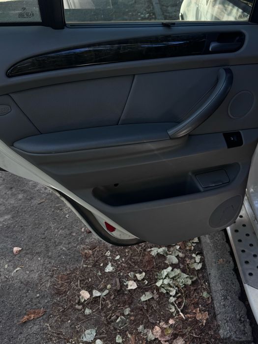 продам авто BMW X5 E53