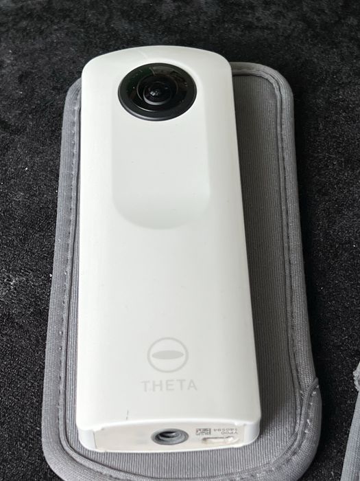 Камера 360 Ricoh Theta SC2