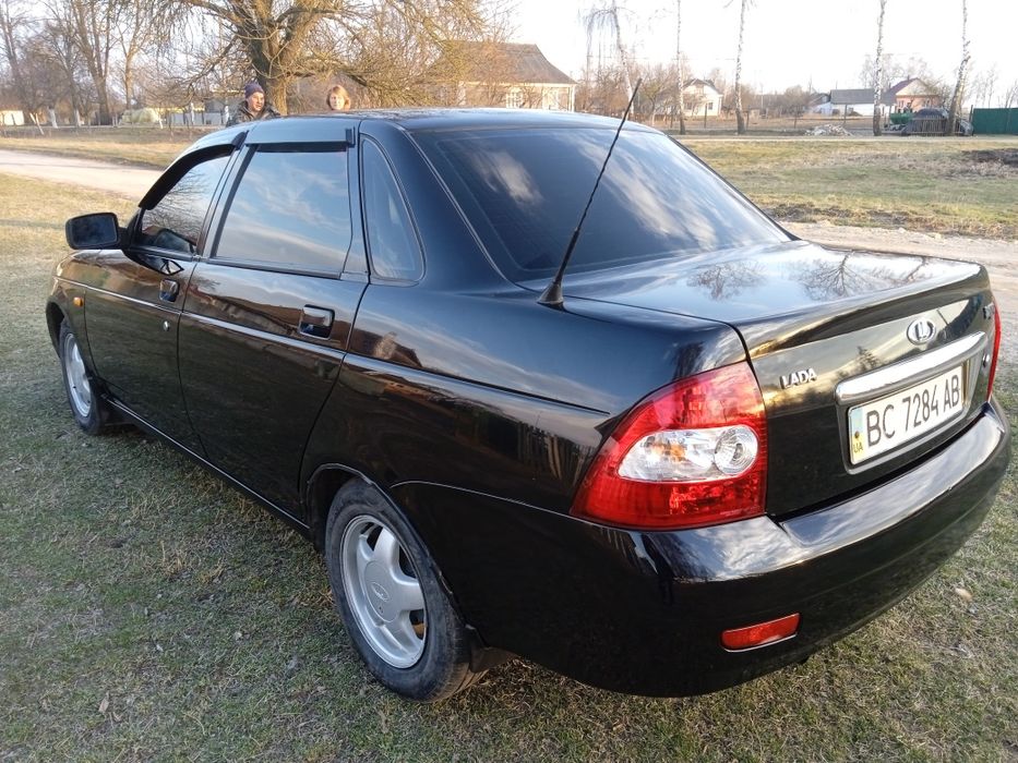 Продам гарну машину