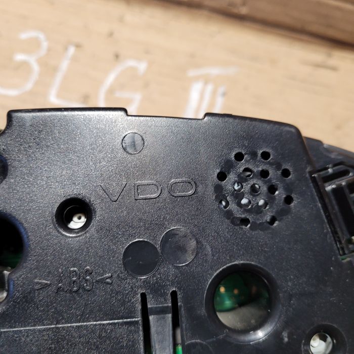 Licznik zegary vw Passat b5 LIFT diesel 2004r VDO