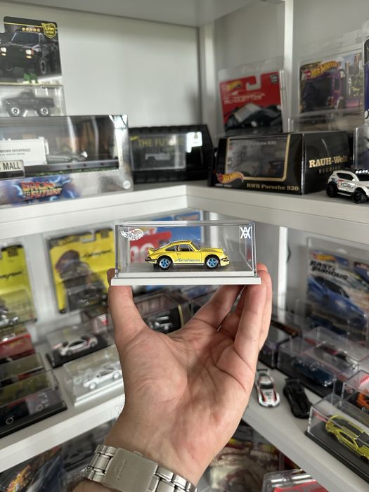 Hot wheels Arsham Porsche 911 RSA
