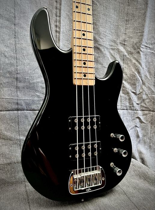 Gitara basowa G&L Legacy L-2000
