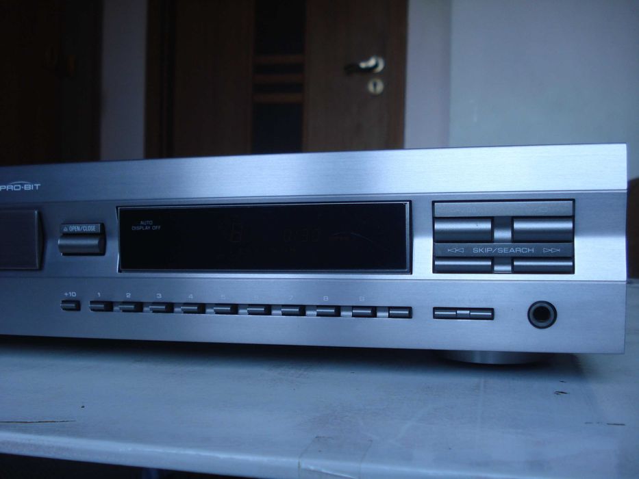 CD-програвач "Yamaha" CD-S300, CDX-593