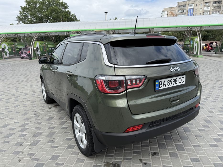 Продам Jeep Compass