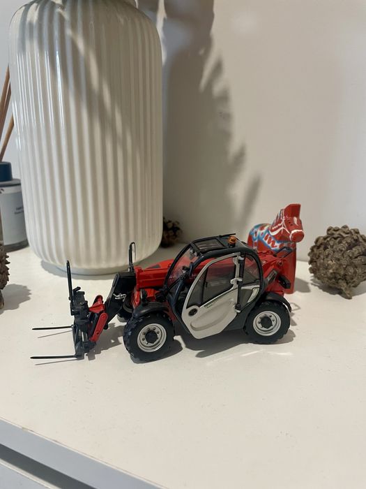 Manitou MLT 625-75 H 1:32 – model Universal Hobbies