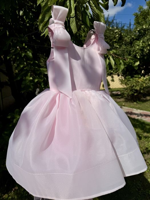 Святкова сукня для принцеси
