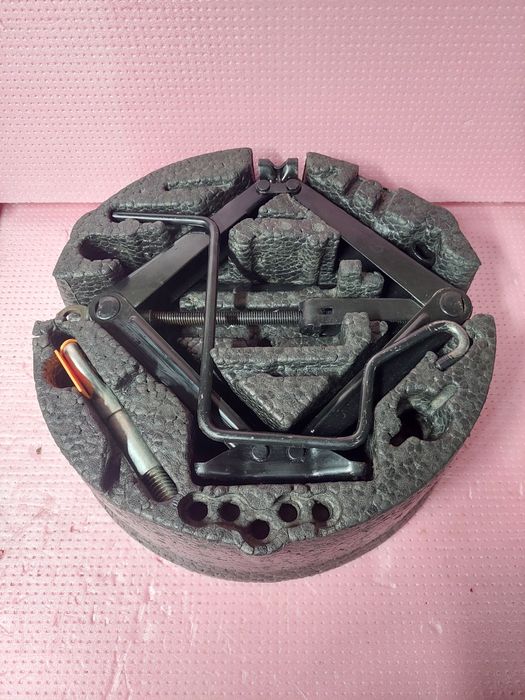 Органайзер, домкрат OPEL  astra h, zafira b, vectra c