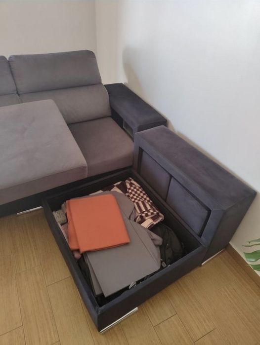 Sofá com chaise longue