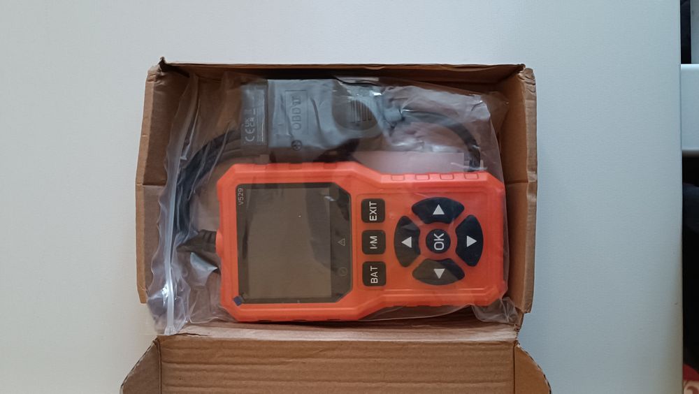 OBDII Автосканер V519 і OBDII Автосканер V529