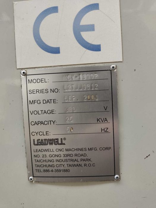 CNC VERTICAL - Centro de maquinação Leadwell 1300