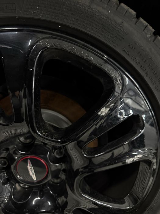 4 jantes 17’’ MINI JCW com pneus