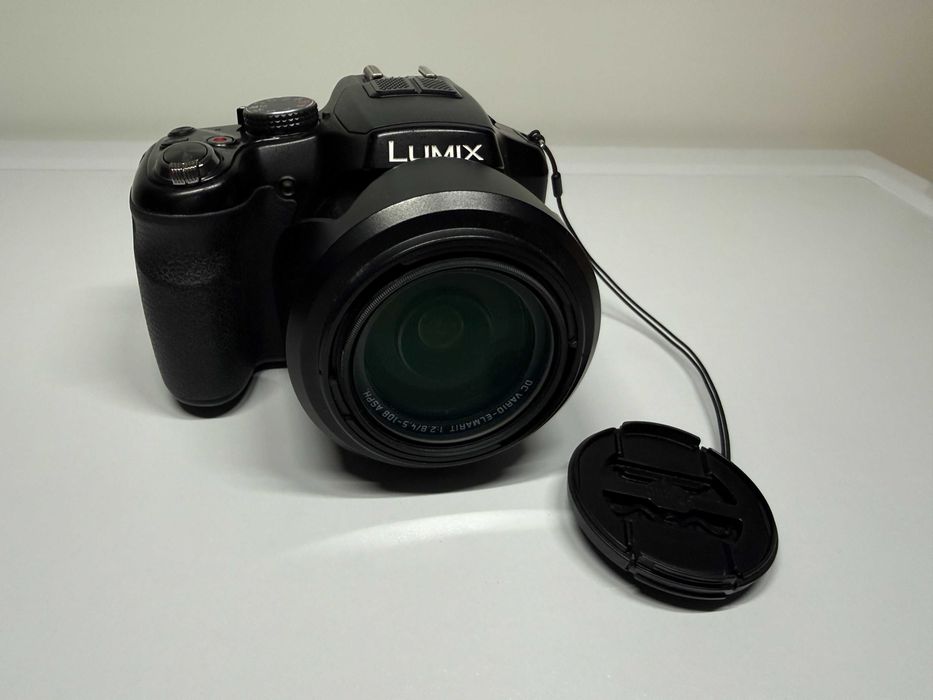 Panasonic Lumix FZ200