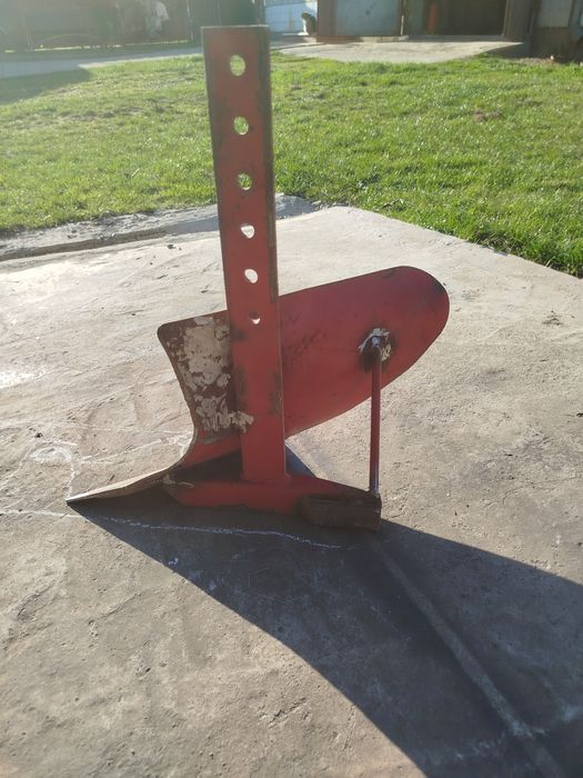 Плуг до мотоблока