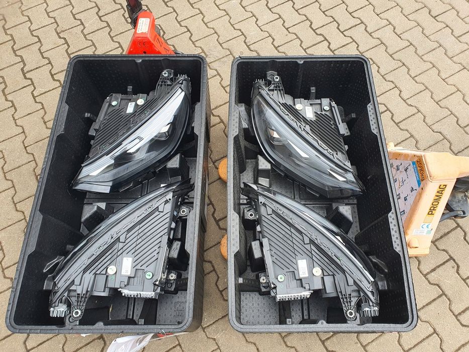 Оптика Mercedes EQE SUV W294 Full led, Digital США та Європа фари