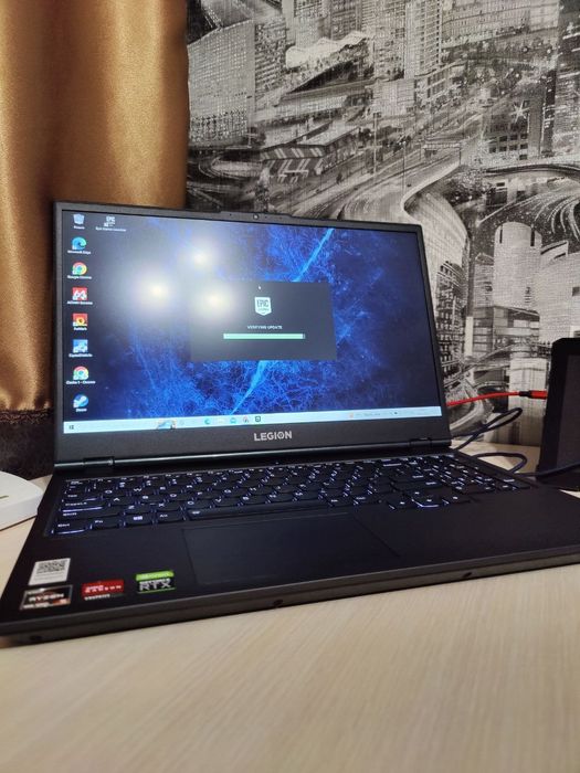 Lenovo legion 5 RTX 2060 Ryzen 5 15ARH05H