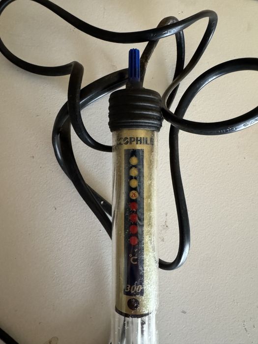 Aquecedor termostato submersível para aquário marca Jäger (Eheim)