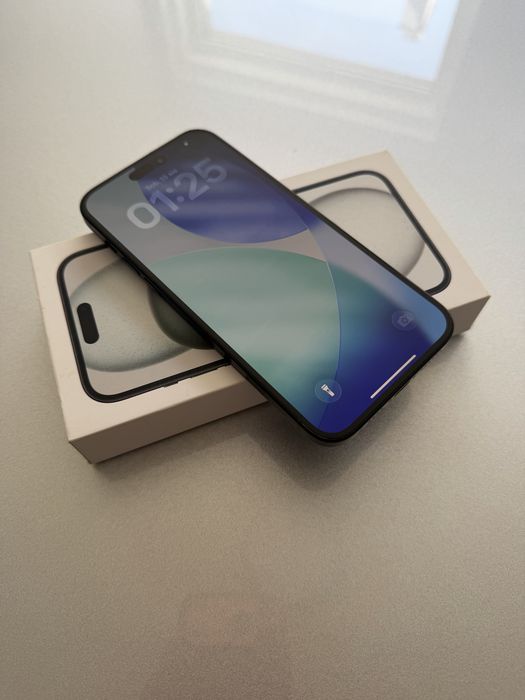 Apple Iphone 15 Plus + 128GB - Pełen Komplet - Super Stan!