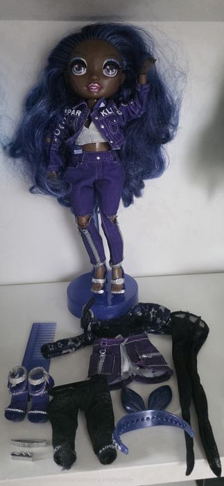 Laleczki Rainbow High, stan idealny