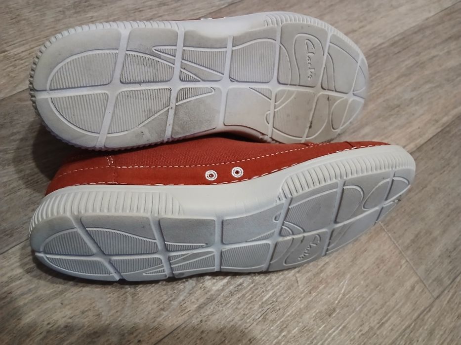 Мокасини чоловічі, Clarks