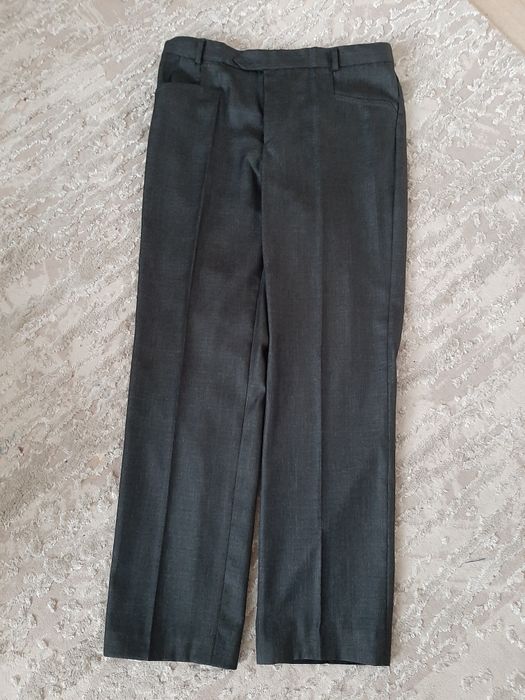 Брюки чоловічі різних розмірів
