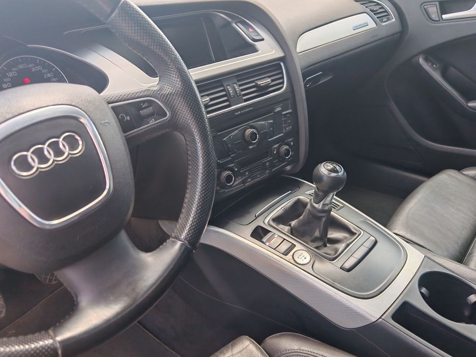 Audi A4 B8 quattro 2.0 tfsi S-Line 211km