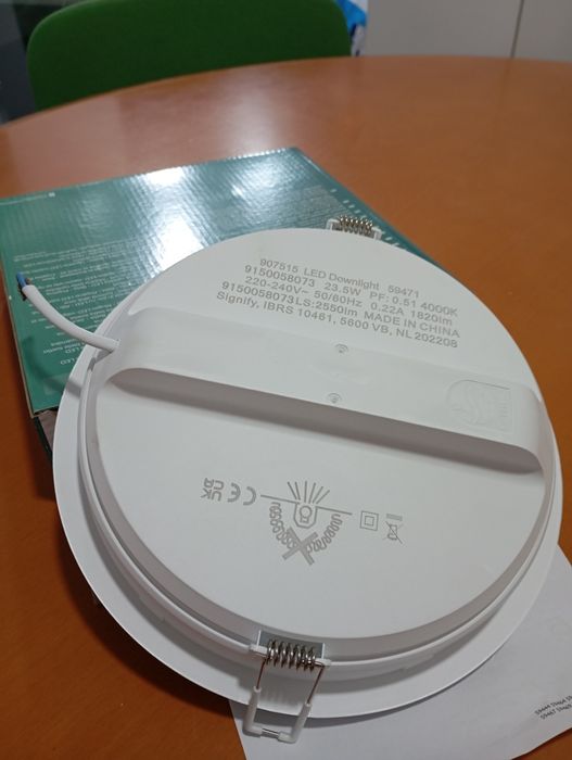 3 Spots LED Philips 
Philips Functional Foc