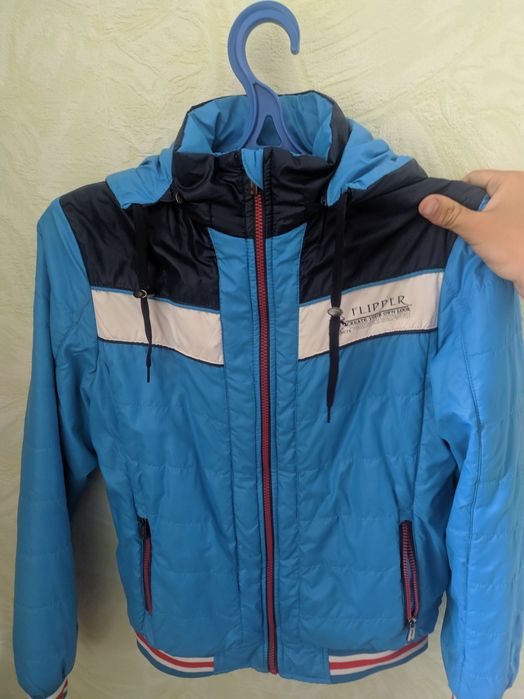 Демисезонная куртка