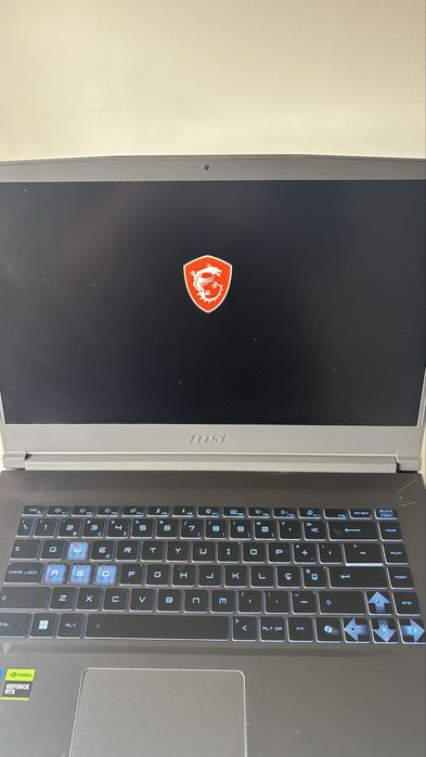 Portatil gaminga MSI