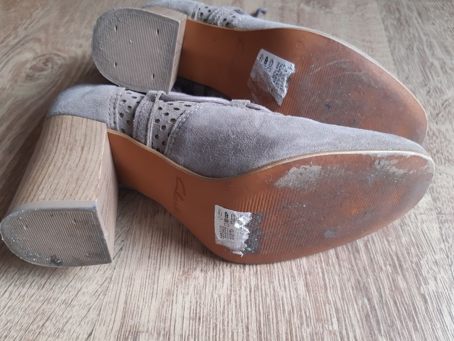 Clarks 37 botki skóra naturalna