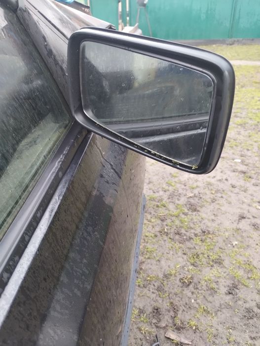 Дзеркало VW Vento праве
Дзеркало