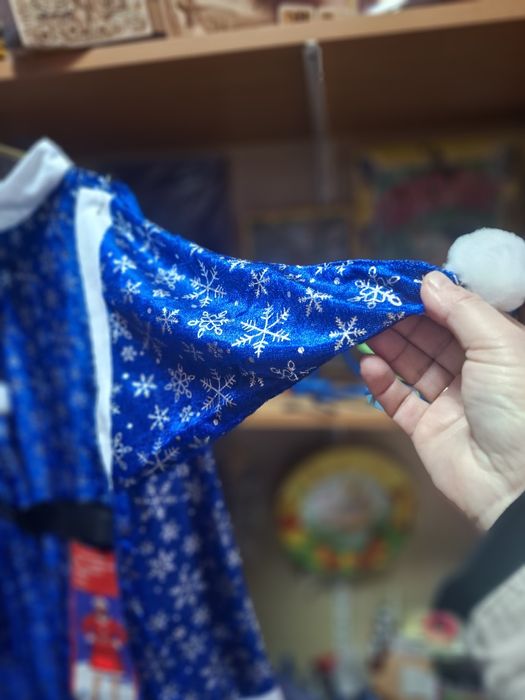 Прокат и продажа костюмов  деда мороза и снегурочки