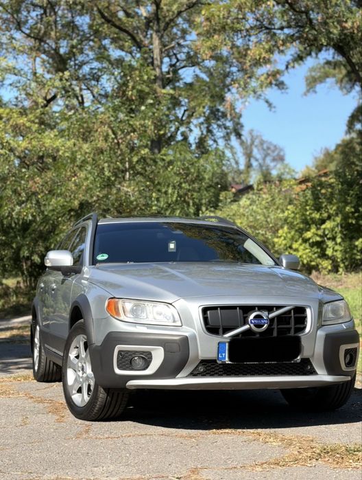 Volvo xc70 2.4D5 awd