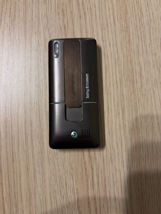 Telefon Sony Ericsson K770i