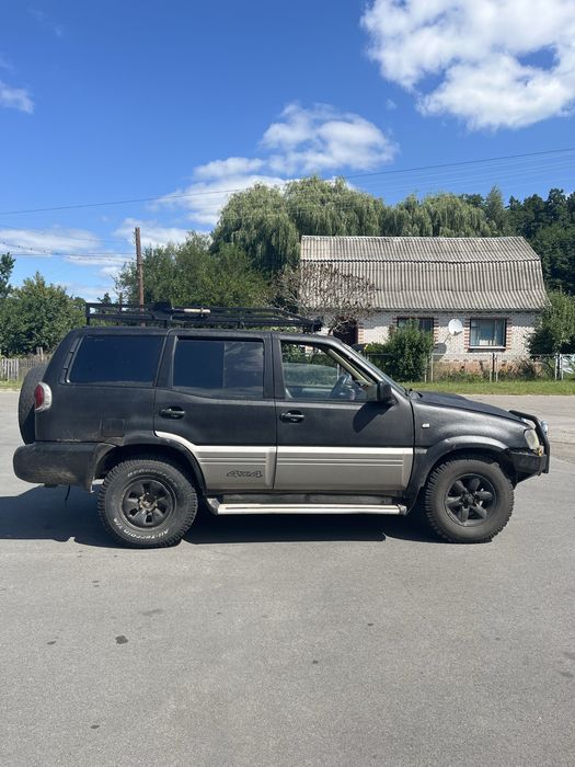Nissan Terano 2.7