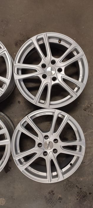 17" 7J 5x100 Komplet felg aluminiowych.