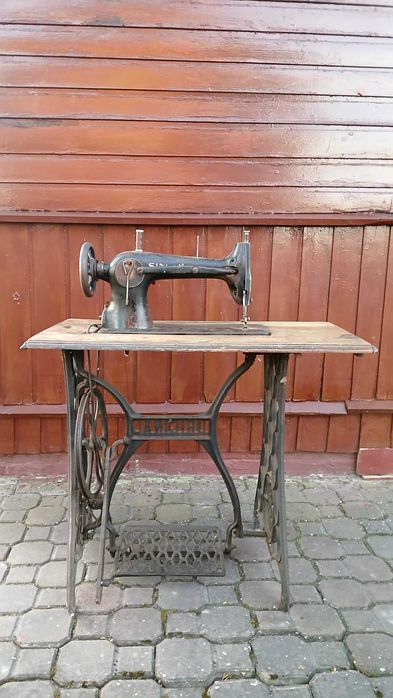 Stara maszyna do szycia Singer