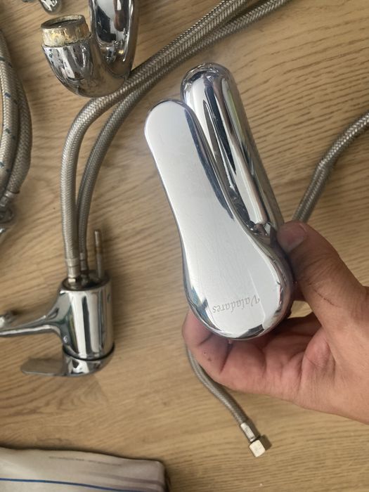 Torneiras misturadoras wc e de cozinha