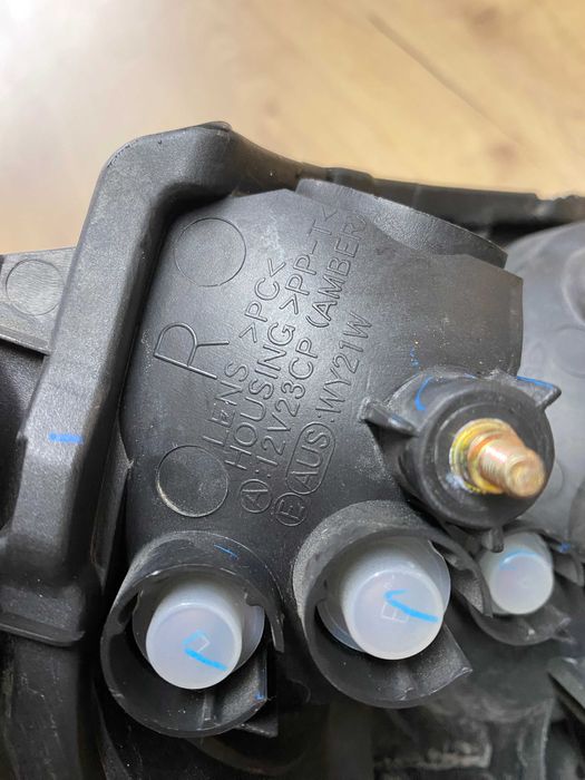 6897 Lampa tylna prawa Stanley P4172R Honda Goldwing GL1800