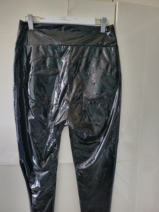 Komplet lakierowany Agatha Fashion