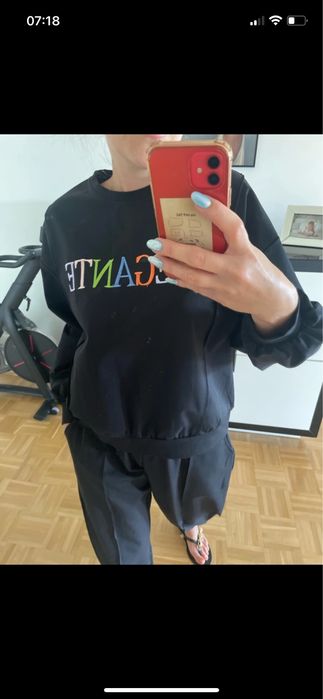 Nowy czarny deres