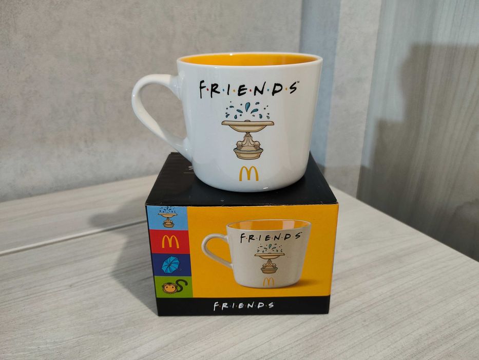 Фігурки та Чашки McDonald's Friends / Макдональдс Друзі
