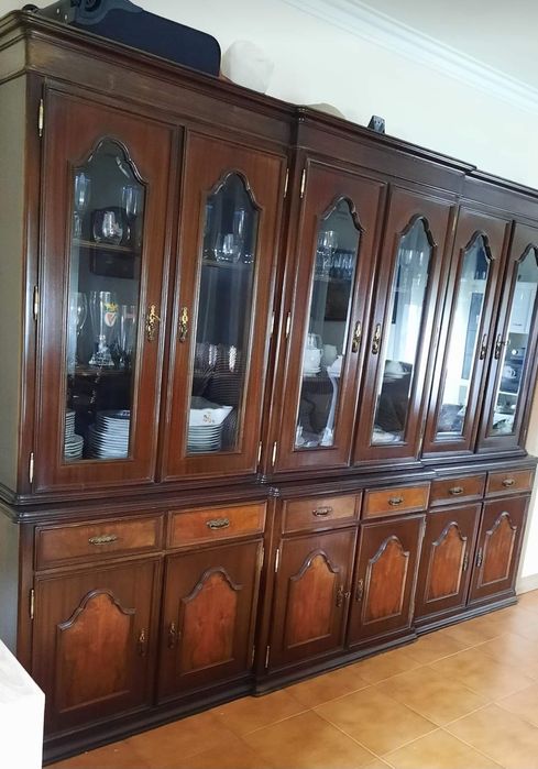 Vendo móvel de sala em cerejeira  como novo