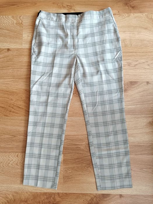 Spodnie w kratkę Zara