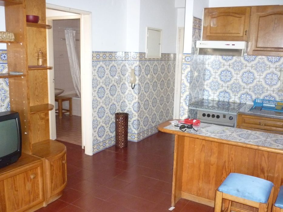 Renting a T1 Apartment in Campo Alegre with an Unobstructed View for Students