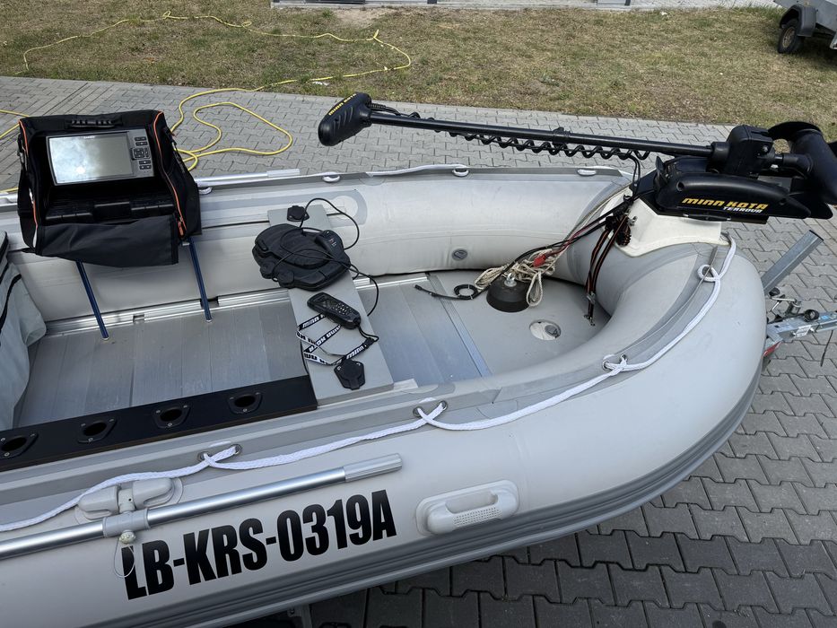 Ponton z przyczepą, silnik zaburtowy, dziobowy, sonda