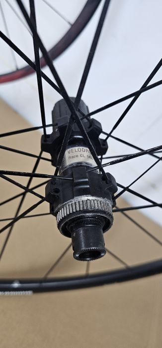 Komplet. Koła Shimano RX 31 . 622x17c. Gravelowe