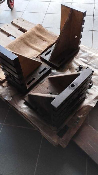 Esquadros de Fixação para Fresadora Industrial (Monobloco)