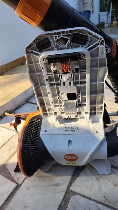 Soprador Stihl BGA 300
