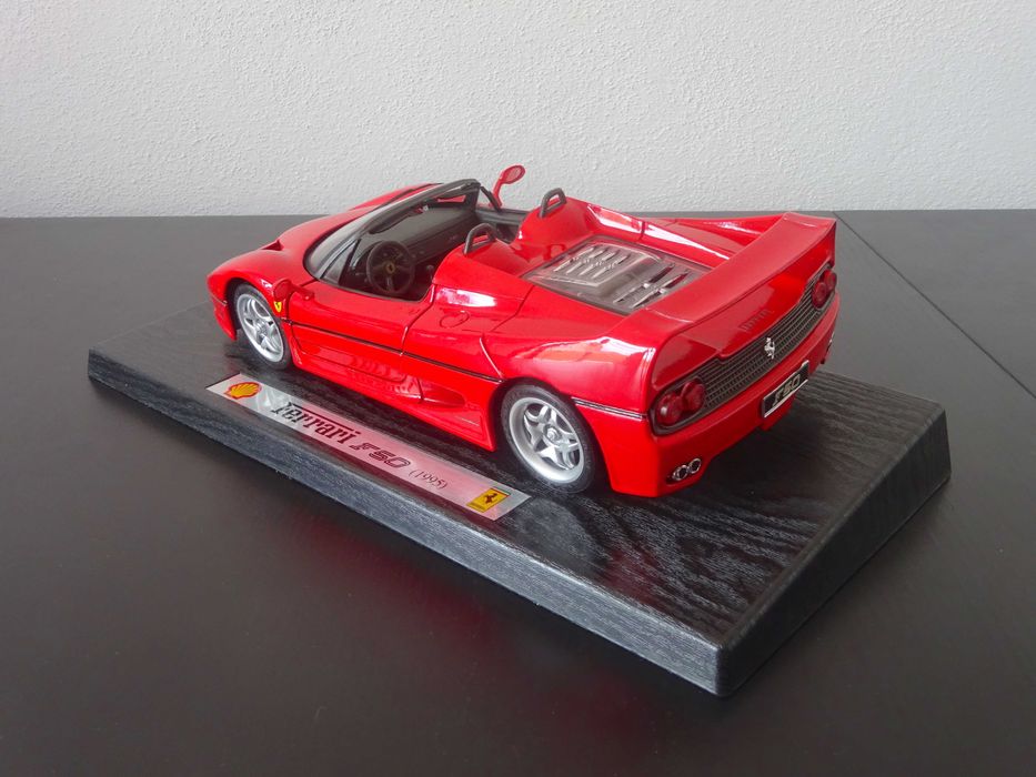 1:18 Maisto Ferrari F50